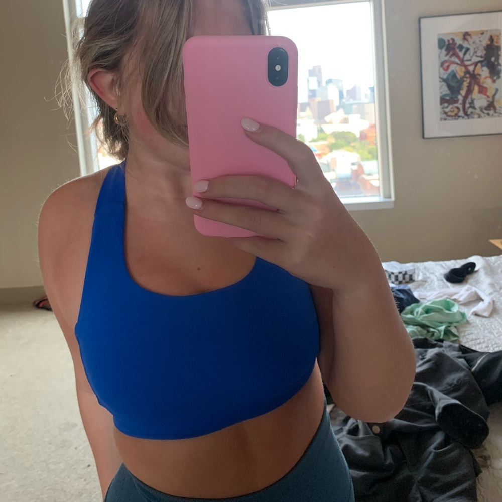 lululemon sports bra